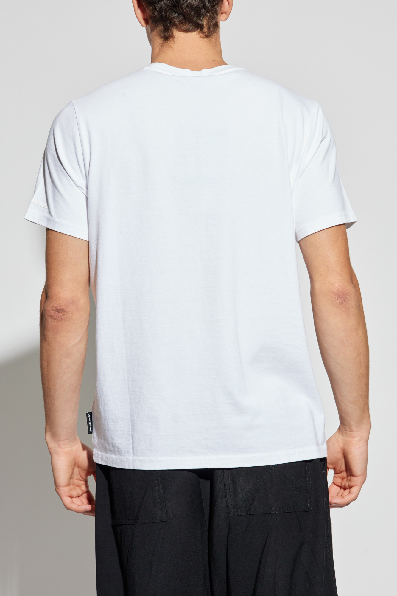 Tシャツ・カットソー MOOSE KNUCKLES Men T-shirt Milk M15MT717 1688 Shop Moose Knuckles T Shirts | Mainline Menswear United States